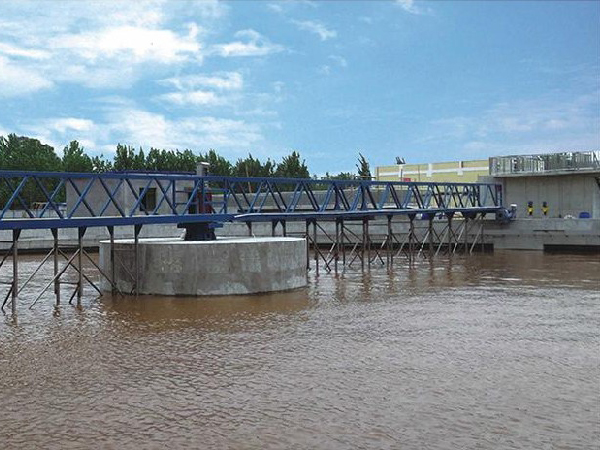 QK-ZGX 周邊傳動刮吸泥機(jī)